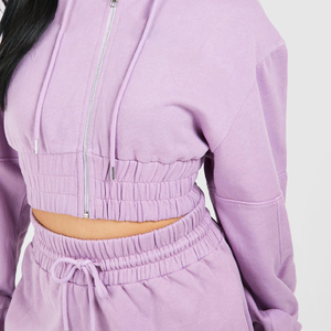 Ensemble de survêtement pour femme en coton, couleur unie, coupe ample décontractée, sweat-shirt court à capuche à manches longues avec cordon de serrage et poches, et short, pour le printemps - Product Image 6