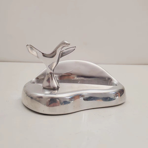 Prensapapeles de metal grabado personalizado para la presentación de marcas corporativas y regalos empresariales con acabado premium - Product Image 1