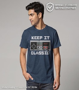 T-shirt en coton jersey décontracté pour homme, col rond, manches courtes, respirant, imprimé avec le logo classique de la manette Nintendo - Product Image 2