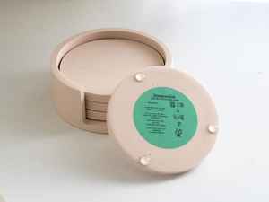 Ensemble de sous-verres ronds faits à la main avec support, en Jesmonite, style minimaliste, pour la maison, idée cadeau - Product Image 3