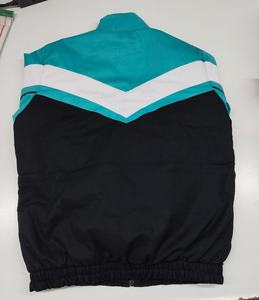 เสื้อแจ็คเก็ตกันลมกันฝนสำหรับผู้ชายแบบลำลองสำหรับฤดูหนาว ระบายอากาศได้ดี เป็นมิตรกับสิ่งแวดล้อม น้ำหนักเบา กันลม กันน้ำ 2.5 ชั้น - Product Image 3