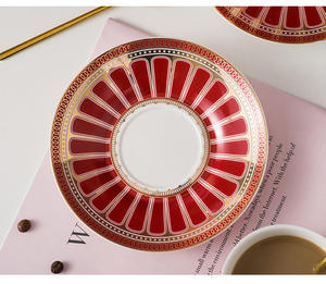 Ensemble tasse et soucoupe à café en porcelaine fine moderne 250 ml, thème Roman Holiday, pour le thé anglais, blanc émaillé, cuillère dorée - Product Image 6