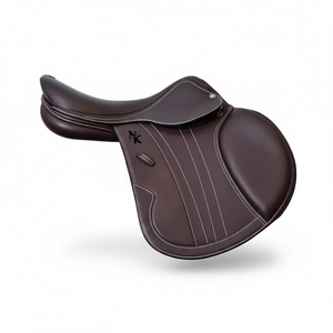 Silla de montar para salto de obstáculos de cuero vacuno premium de contacto cercano, directamente de fábrica, productos de carreras de caballos ingleses de la India - Product Image 1