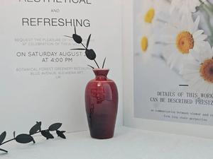 Elegante Florero de Cerámica con Acabado Rosa Brillante, Diseño de Cuello Delgado y Base Redondeada, Perfecto para Decoración Chic del Hogar - Product Image 4