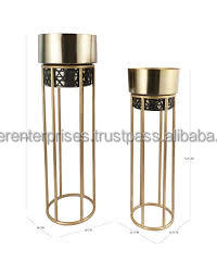 Venta al por mayor de florero de latón con macetas y jardineras de metal con acabado antiguo de latón accesorios de jardín jarrones de metal baratos personalizados - Product Image 2