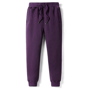 Pantalon de jogging en molleton personnalisé de qualité supérieure pour hommes avec intérieur brossé doux, cordon de serrage ajustable à la taille et jambe fuselée - Product Image 6
