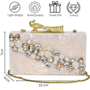 Pochette Chic Vintage en Bois et Résine pour Filles, Portefeuille Style Dame avec Chaînes Décoratives Élégantes, Fait Main par MULTI CRAFT - Product Image 5