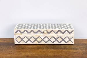 Boîte à bijoux rectangulaire en bois sculpté de designer, à un seul niveau, décorative pour table, écologique, avec incrustation d'os motif Fleur d'amour - Product Image 5