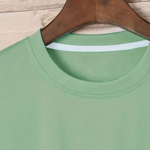 Camiseta al por mayor con logo personalizado impreso, 100% algodón, cuello redondo, corte holgado, servicio OEM personalizado, camiseta de color sólido para hombre - Product Image 4