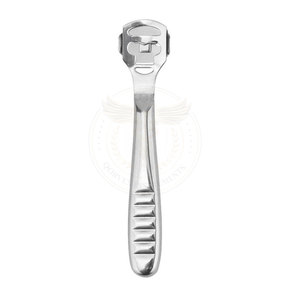 Coupe-callosités et éliminateur de peaux mortes QORVEX de luxe en acier inoxydable double face à long manche de haute qualité - Product Image 6