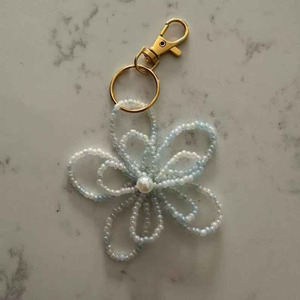 Porte-clés de voiture de luxe fait main MULTI CRAFT avec broderie de perles, style classique, breloque de sac perlée, accessoires écologiques - Product Image 2