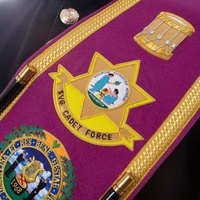 Vente en gros de ceintures et écharpes en aluminium de qualité supérieure entièrement brodées pour uniformes de cérémonie