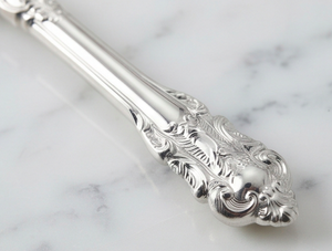 Serveur de gâteau en argent de luxe avec poignée artistique outil de coupe de gâteau fonctionnel idéal pour la cuisson à la maison des repas de famille et des cadeaux - Product Image 3
