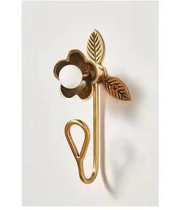 Ganchos de Pared Metálicos Minimalistas, Perchero de Pared para Abrigos, Sombreros y Bolsos, Solución de Almacenamiento para la Entrada - Product Image 3