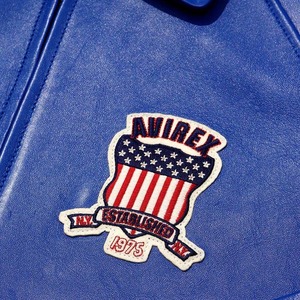 เสื้อแจ็คเก็ตบอมเบอร์หนังสีน้ำเงินมาซารีน Avirex USA สำหรับผู้ชาย - Product Image 5