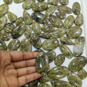 100% Natural personalizado verde Henna piedra curativa para la venta Vesonite verde Henna piedras lote cabujón hecho a mano - Product Image 2