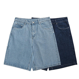 Shorts en jean décontractés et tendance avec design classique à cinq poches, en denim délavé pour l'été, le streetwear et les voyages - Product Image 5