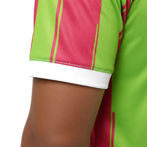 Conjunto de Uniforme de Fútbol a Rayas Transpirable Teñido en Prenda 100% Poliéster de Moda con Nombre de Equipo Personalizado - Product Image 4