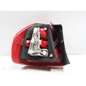 ชุดไฟท้ายด้านขวา สำหรับรถยนต์ซีรีส์ 3 ปี 2001-2008 ของแท้ OEM รุ่น 6937458 มือสอง - Product Image 4