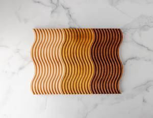 Bandeja Ondulada de Madera Natural (Arce, Teca o Sapele) para Decoración del Hogar, Estilo Boho Moderno, Tabla Larga para Servir Charcutería, Fotografía de Productos - Product Image 2