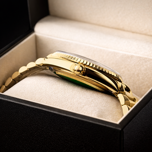 Reloj de Pulsera de Diseño Exclusivo Chapado en Oro de 41 mm con Esfera Negra Redonda y Funciones de Fecha y Día Automáticas para Hombre - Product Image 5