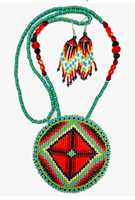 Ensemble collier et boucles d'oreilles tendance en perles de verre multicolores avec chaîne à maillons pour un style ethnique moderne indo-occidental