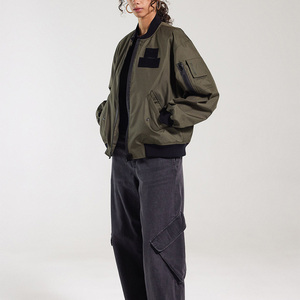 Chaqueta Bomber Gruesa de Temporada para Mujer, con Bordado de Camuflaje, Impresión Personalizada, Cierre de Cremallera Impermeable y Mangas Desmontables - Product Image 6