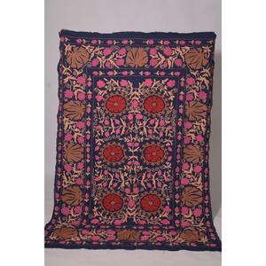 ผ้าห่มกันธาซูซานีวินเทจ ทำมือ ผ้าฝ้าย 100% ปักลายดอกไม้ เป็นมิตรกับสิ่งแวดล้อม ซักได้ สไตล์โบโฮ ผ้าคลุมเตียงอินเดีย - Product Image 1