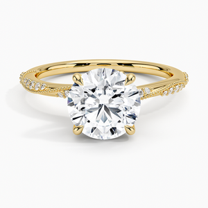 Bague de fiançailles vintage gravée avec un diamant solitaire - Product Image 1