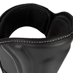 Espinilleras de Alta Calidad con Protección de Cuero PU, Espuma Suave Absorbente de Impactos, Duraderas, Ligeras y Cómodas para Adultos - Product Image 6