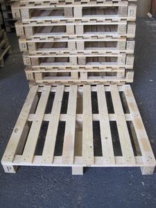 Palet de Madera de Acacia/Pino de Alta Calidad y Durabilidad, 100% Natural, Procedente de Vietnam, a Precio Económico - Product Image 3