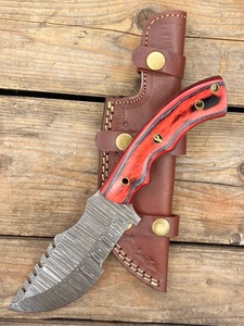 Couteau de chasse en acier à motif personnalisé, couteau de survie à lame fixe fait main avec crochet à viande et étui en cuir OEM ODM - Product Image 3