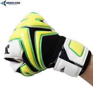 Gants de gardien de but de football personnalisés avec logo OEM, paume en latex à forte adhérence, vente en gros - Product Image 3