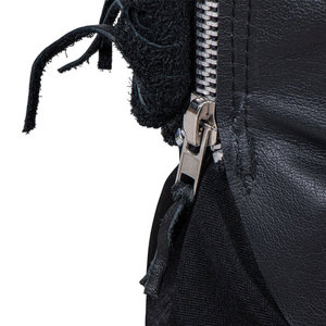 Chaps d'équitation western style classique en cuir PU de haute qualité, coupe ajustée, taille haute, double boucle, compression, personnalisables - Product Image 3