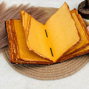 Diario de Cuero con Ojo Turco, Sol y Luna, Grimoire, Cierre Vintage, Papel con Borde Irregular, 7x5 Pulgadas - Product Image 5