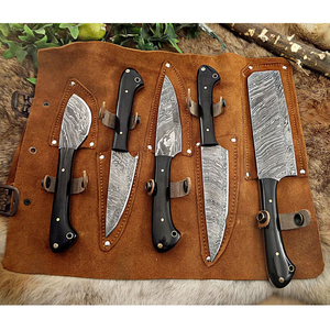 Collection de couteaux de chef faits à la main en acier Damas, avec lames forgées à la main, pour la cuisine professionnelle. - Product Image 4