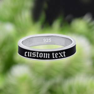 Anillo Negro y Dorado para Hombre con Letras Góticas, Anillo de Bodas Masculino Moderno de Oro Macizo, Anillo con Texto Personalizado - por ejemplo, Hasta la Muerte - Product Image 4