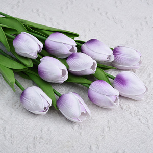 Fleur de tulipe Real Touch TPE Vente en gros en usine Ornements de décoration de table en tulipe artificielle en PU pour la fête à la maison Noël/Pâques - Product Image 4
