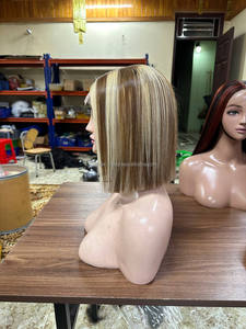 Venta al por mayor Peluca de cabello humano Bob Pelucas Cabello humano Mujeres Pelucas Hueso recto Color gris 100% Cabello vietnamita crudo - Product Image 3