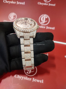 2025นาฬิกากลไกสแตนเลสสำหรับผู้ชายแบรนด์ชั้นนำ VVS Moissanite เพชรที่กำหนดเองควอตซ์เย็นหน้าต่างกระจก - Product Image 3