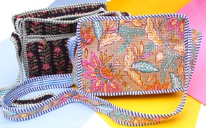 Bolso bandolera acolchado con estampado de Jaipur, bolso cruzado de algodón, bolso de tela india con estampado floral, bolso de mano bohemio, bolsa de viaje hecha a mano - Product Image 6