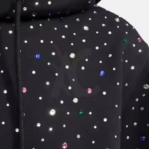 Sudadera con capucha de mezcla de algodón con pedrería, estilo casual y elegante, diseñada para looks modernos y comodidad diaria. - Product Image 5