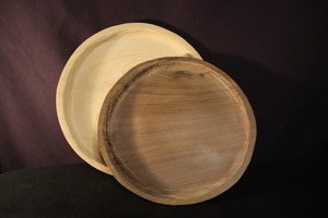 Plateau de service rond en bois d'olivier naturel et en bois époxy pour apéritifs, charcuterie, fromages, boissons - Product Image 5