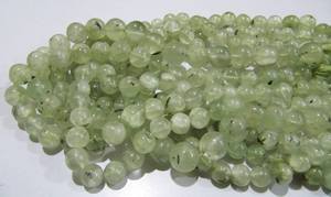 Cuentas redondas lisas de esmeralda natural, jade y ágata de 8 mm, vendidas por hilo de 13 pulgadas de largo. - Product Image 6