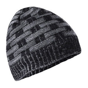 Bonnet tricoté personnalisé OEM unisexe, chaud pour l'hiver, style streetwear décontracté, fabricant en gros - Product Image 2