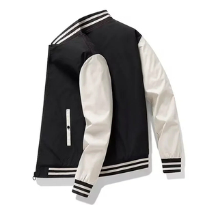 Chaqueta de béisbol bicolor personalizada, chaqueta bomber varsity blanca con mangas en contraste, abrigo informal con cremallera estilo streetwear. - Product Image 2