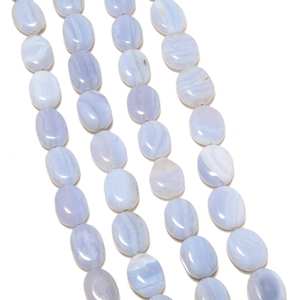 Perles ovales unies en agate dentelle bleue, fil de perles en pierre précieuse agate dentelle bleu clair pour la fabrication de bijoux DIY - Product Image 1