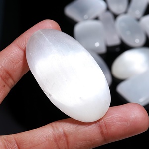 ยิปซั่มธรรมชาติ Selenite คริสตัลอัญมณีสําหรับเครื่องประดับขายส่งจํานวนมากโปร่งใสคริสตัล Healing Spritual หินสีขาว - Product Image 1