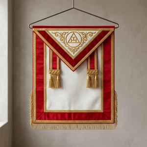 Badge maçonnique personnalisé en velours blanc et rouge, style classique, à coudre, avec pompon à franges dorées brodé en 3D et épingle de sûreté - Product Image 1