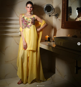 Salwar Kameez de Seda Satinada Amarillo con Bordado para Mujer, Traje Tradicional Indio Pakistaní para Bodas, Corte Regular, Largo CROP, Reversible - Product Image 2